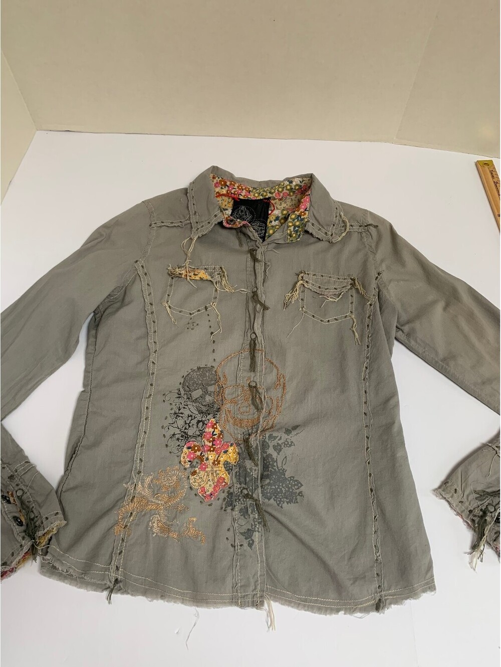 Vtg Miss Me  Y2K Cyber Grunge Military Utility Shirt Fleur De Lis Skull Size M